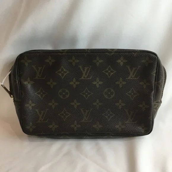 Louis Vuitton Monogram Truth Toilette Pochette Sku#83906 - Picture 2 of 12